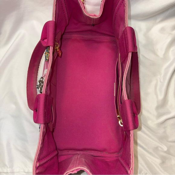 Prada Medium Canapa Tote Hot Pink Canvas Bag + 6 Vintage Brooches - Picture 8 of 11